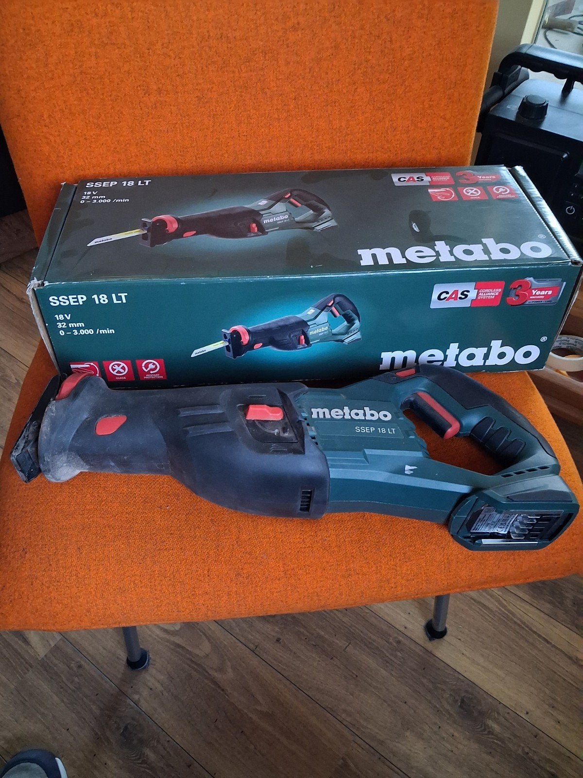 SSEP 18 LT Metabo accu-reciprozaag, Ophalen of Verzenden, Zo goed als nieuw, 700 tot 1000 watt, Haakse handslijpmachine