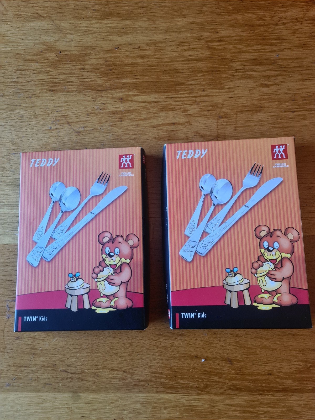 Nieuw in doos: Zwilling Teddy kinderbestek 4-delig (2 sets), Ophalen of Verzenden, Nieuw