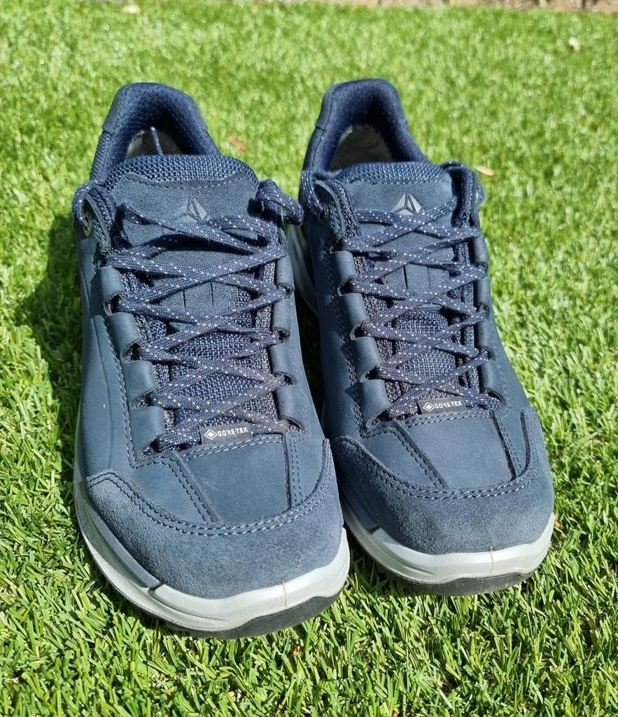 Lowa Gore-Tex wandelschoenen - Maat 40, Zo goed als nieuw, Lowa, Blauw, Wandelschoenen