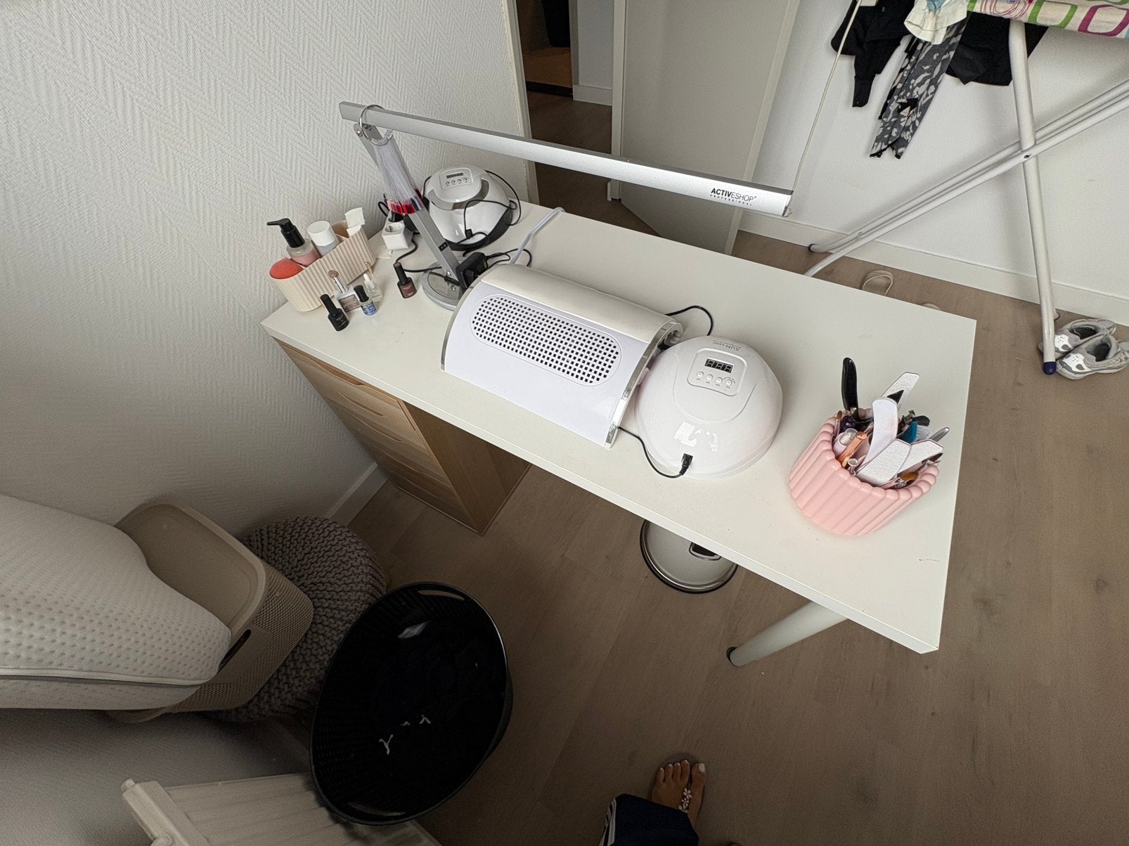 Nagelstylist bereau, Kunststof, Overige typen, Ophalen of Verzenden, Zo goed als nieuw