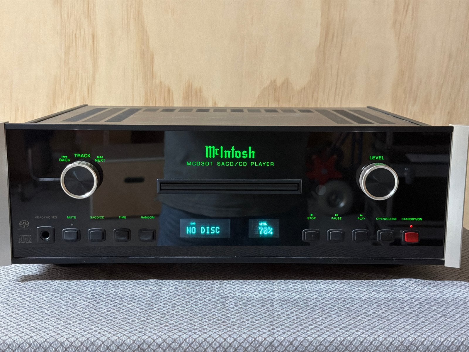 McIntosh MCD301 SACD/CD Speler - Gereviseerd, De Marke 1d Dieren, Zo goed als nieuw, Mcintosh, De Marke 1d Dieren