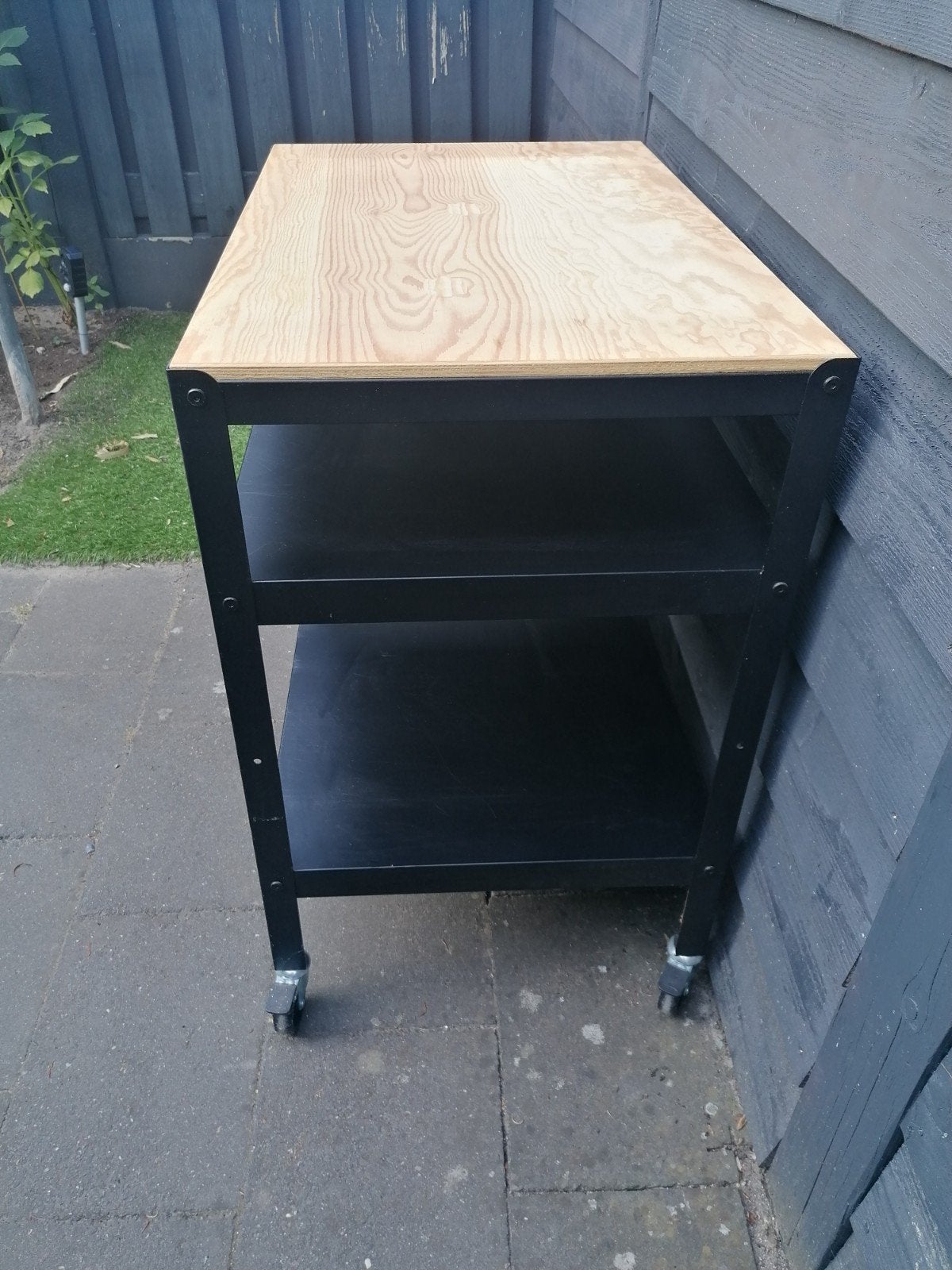 Bror roltafel, Ophalen