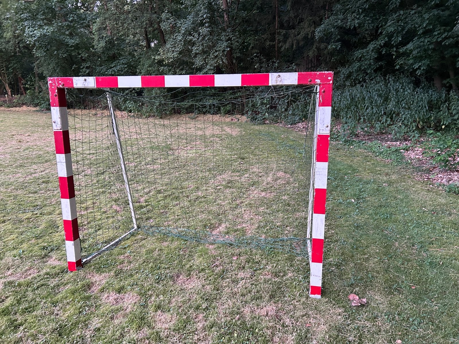 Handbaldoel (metalen frame), Ophalen, Gebruikt