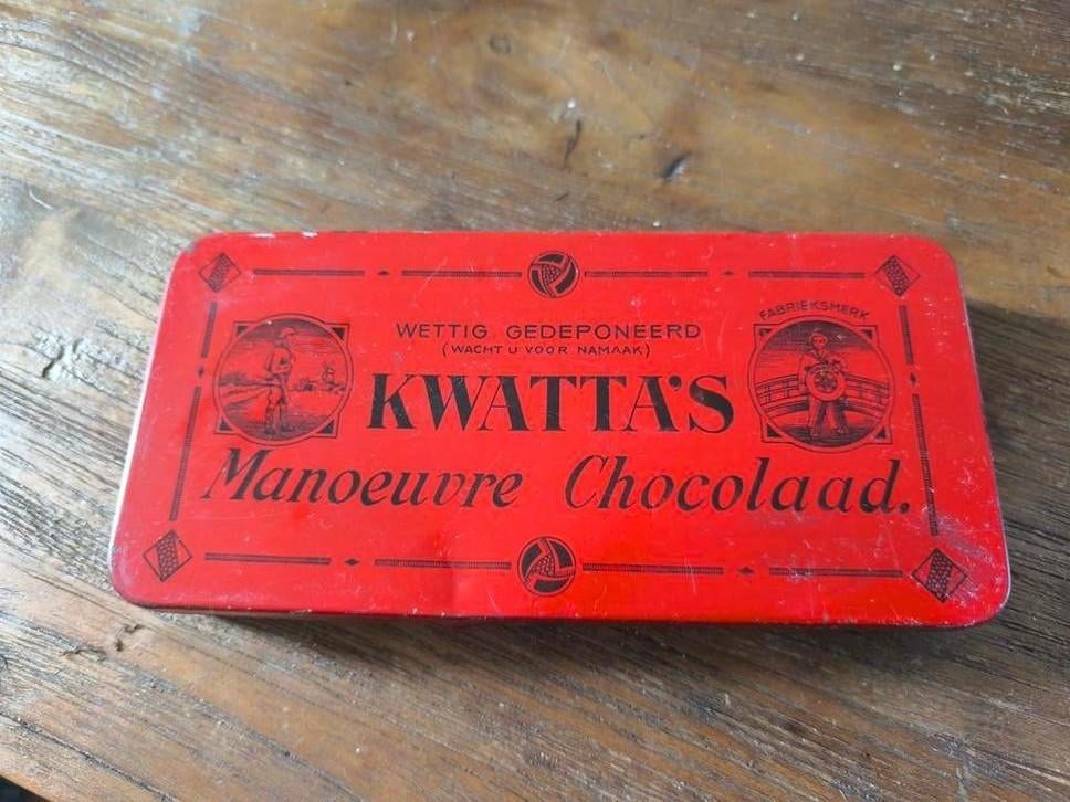 Vintage Kwatta Manoeuvre Chocolade Blik - Rood, Ophalen of Verzenden, Gebruikt, Overige, Overige merken