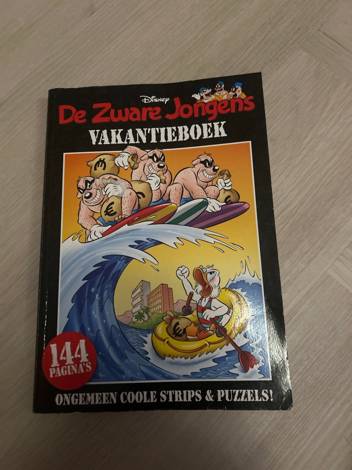 Disney De Zware Jongens Vakantieboek - Coole Strips & Puzzel, Eén stripboek, Verzenden, Zo goed als nieuw
