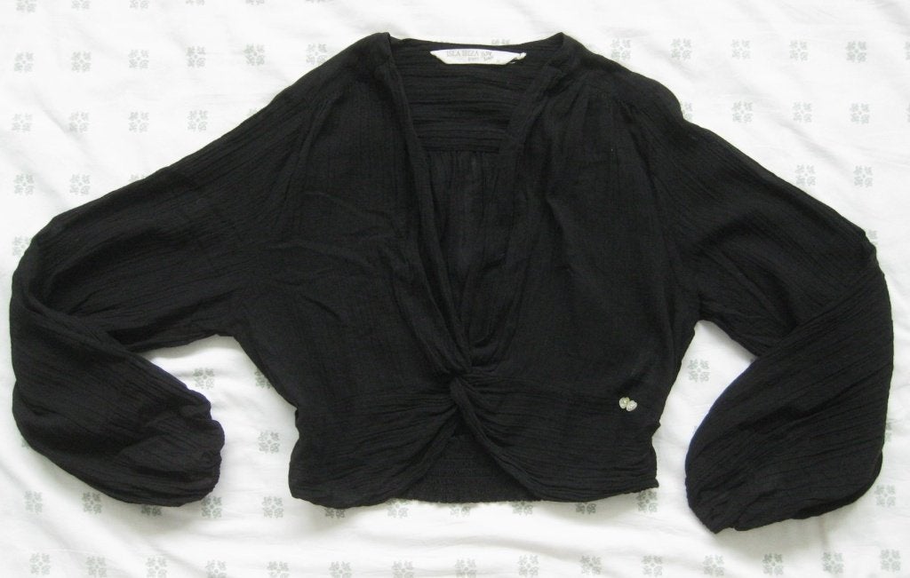Isla Ibiza zwarte blouse, crop, V-hals, lange ballonmouw, M, Maat 38/40 (M), Zwart, Ophalen of Verzenden, Zo goed als nieuw