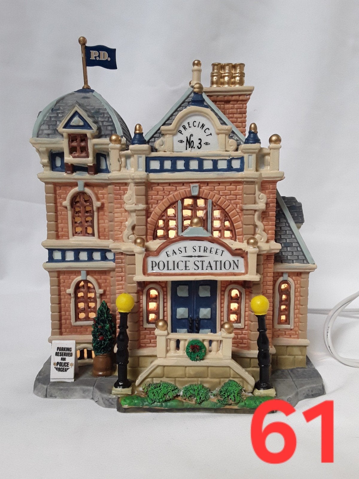 Lemax 85654 east st police station jaar 2008., Diversen, Kerst, Ophalen of Verzenden