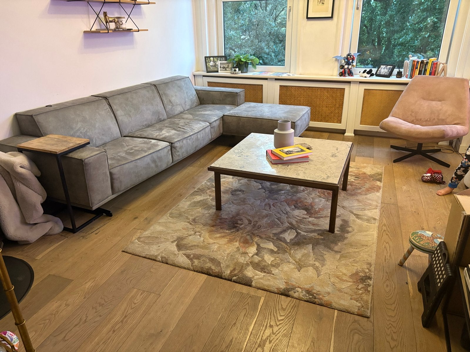 Vloerkleed 160x230cm van Skylar winkel in Leiden, Ophalen, Beige, 150 tot 200 cm, 200 cm of meer