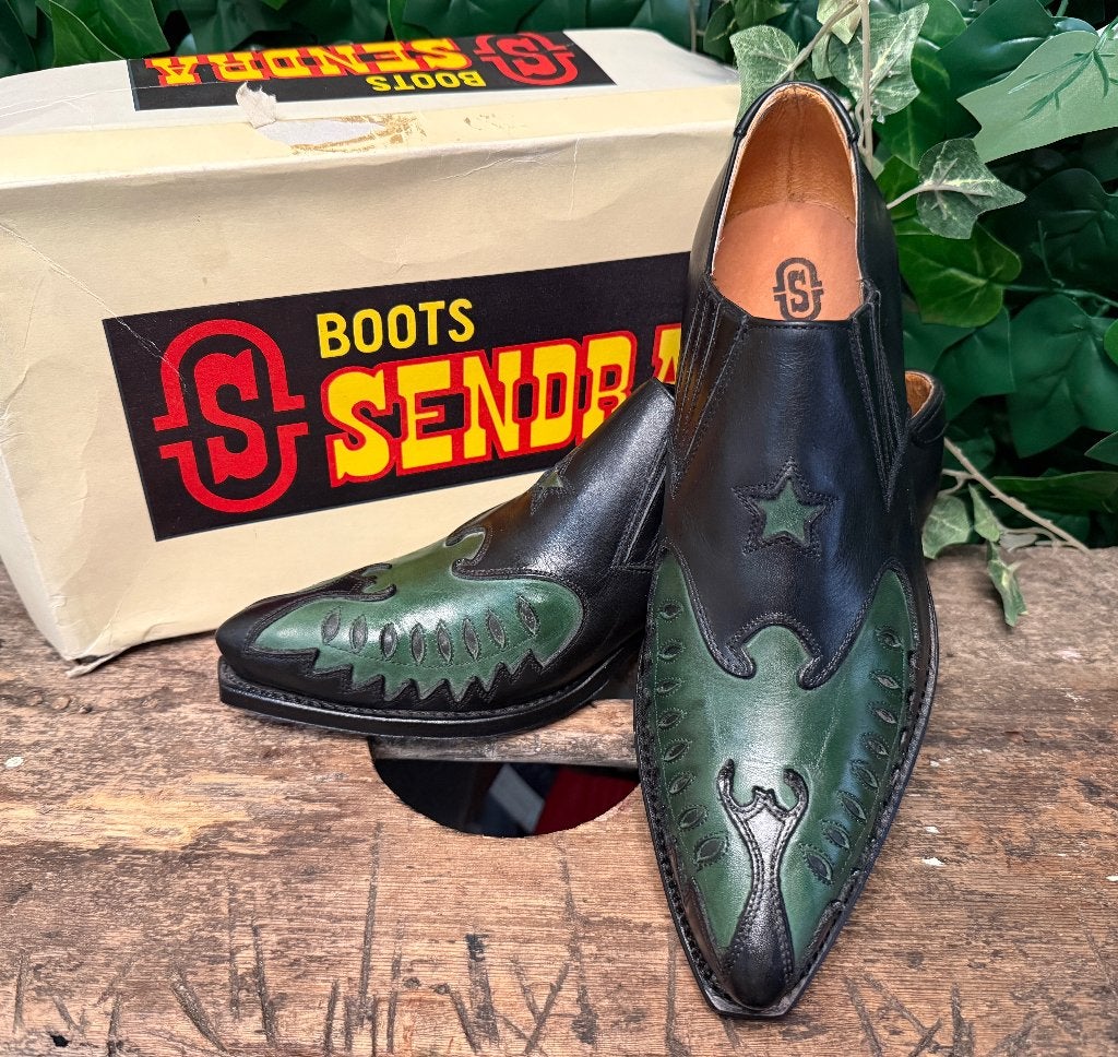 prachtige vintage instappers van Sendra maat 42, Loafers, Sendra, Zwart, Nieuw