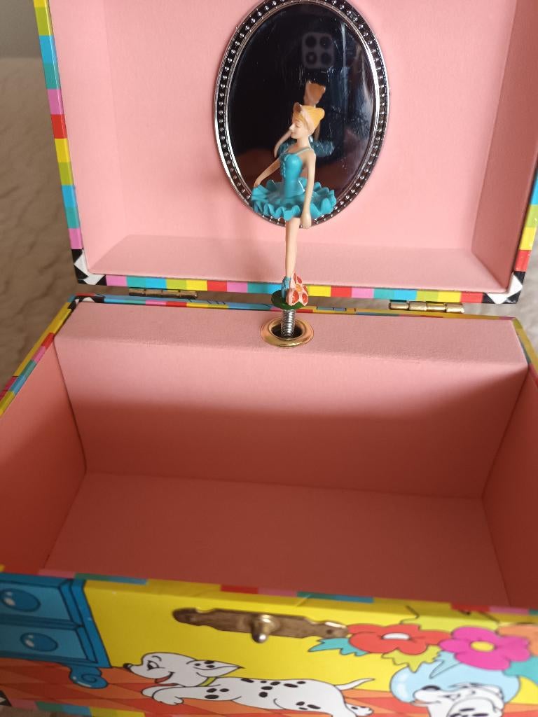 Disney speeldoosje met ballerina en muziekje, Ophalen of Verzenden, Overige figuren, Zo goed als nieuw, Overige typen