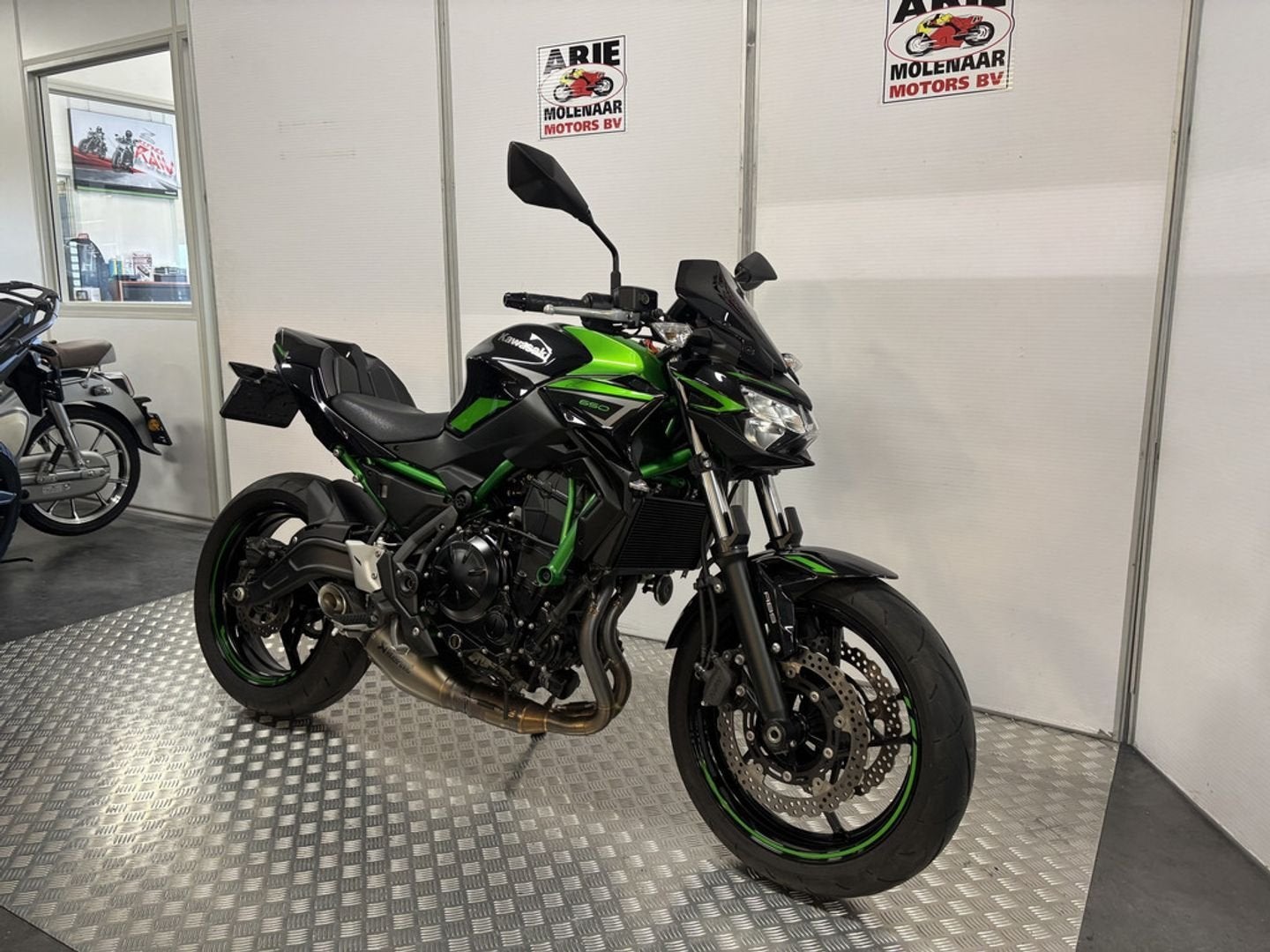 Kawasaki Z 650 ABS (bj 2022), 2 cilinders, 649 cc, Bedrijf, Onbekend
