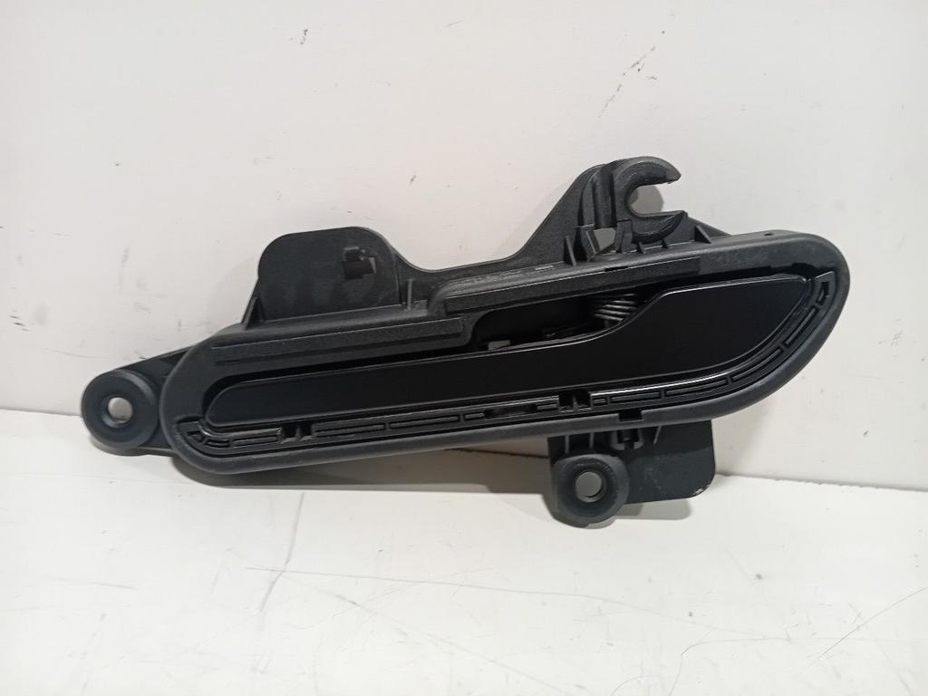 Portiergreep links achter Tesla Model, Onderdelen@venauto.nl, Van der Ven Autorecycling B.V., Gebruikt, Ettenseweg 76, 4706 PB Roosendaal, The Netherlands