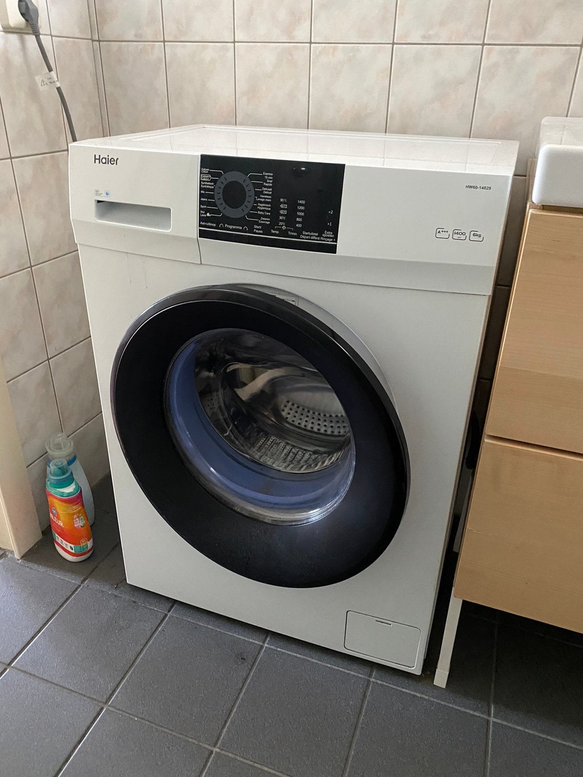 Haier wasmachine, Ophalen, Zo goed als nieuw, 85 tot 90 cm, Energieklasse A of zuiniger