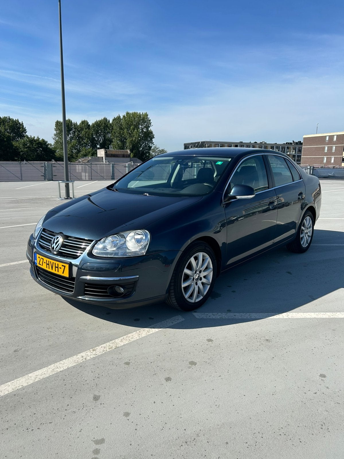 Volkswagen Jetta 1.4 TSI 118KW 2009 Grijs vandaag nieuwe APK, Voorwielaandrijving, Dealer onderhouden, Zwart, 4 cilinders