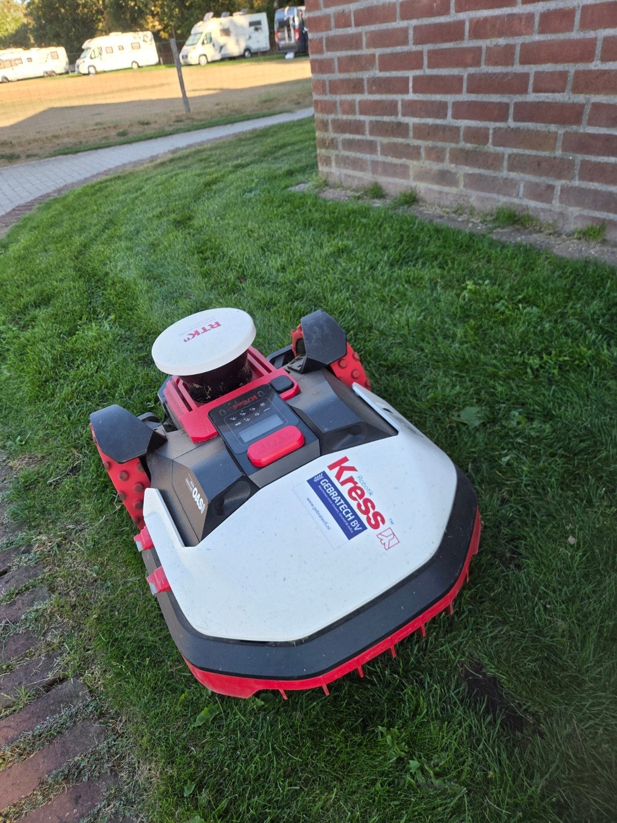 Kress RTK 1000M2 Robotmaaier - 1 jaar oud, Ophalen of Verzenden, Zo goed als nieuw, Kress