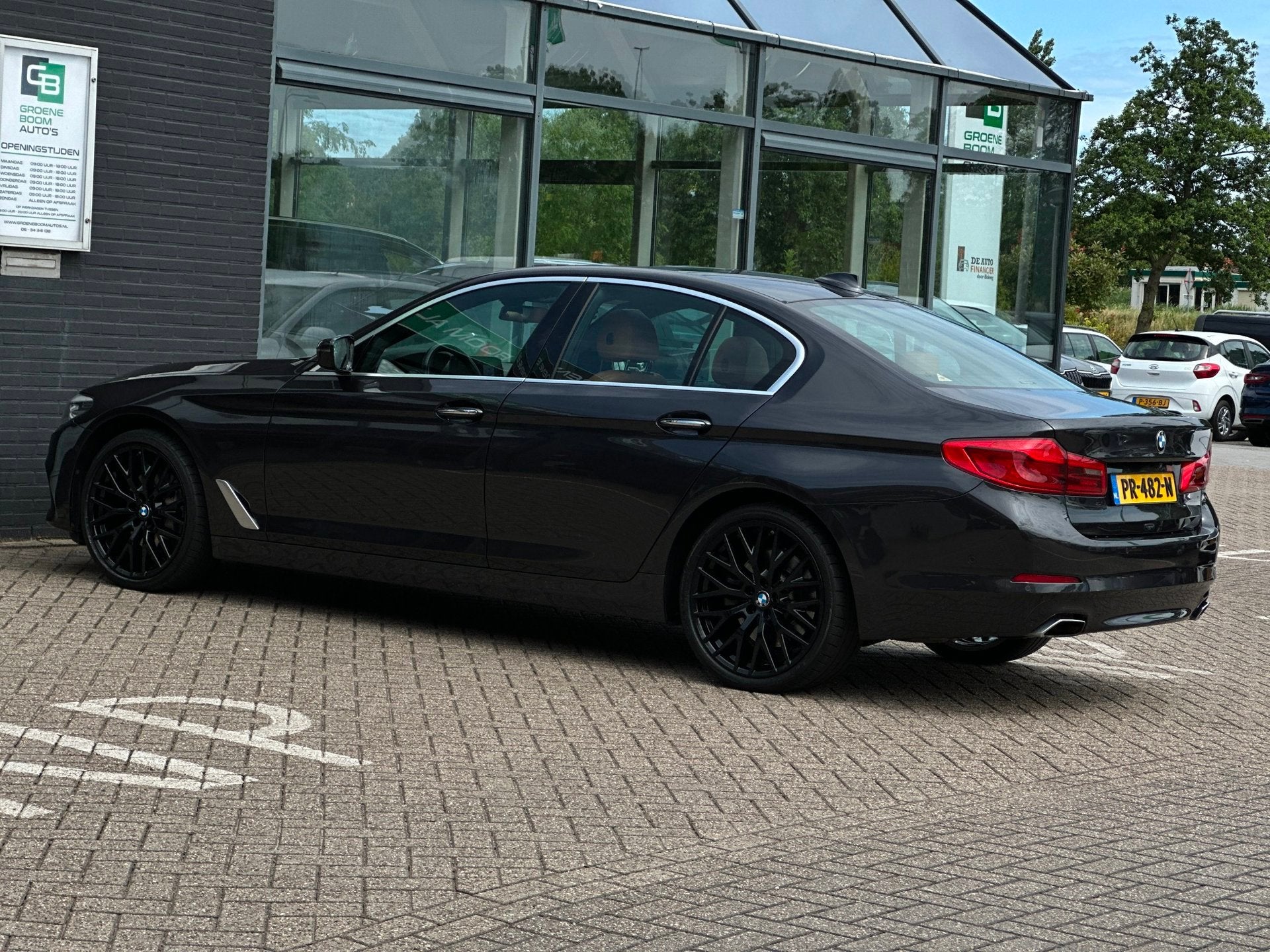 BMW 5-serie 540i Executive/2E EIG/CAMERA/LEDER/NAVI/NL-AUTO, Automaat, Gebruikt, Euro 6, 2000 kg