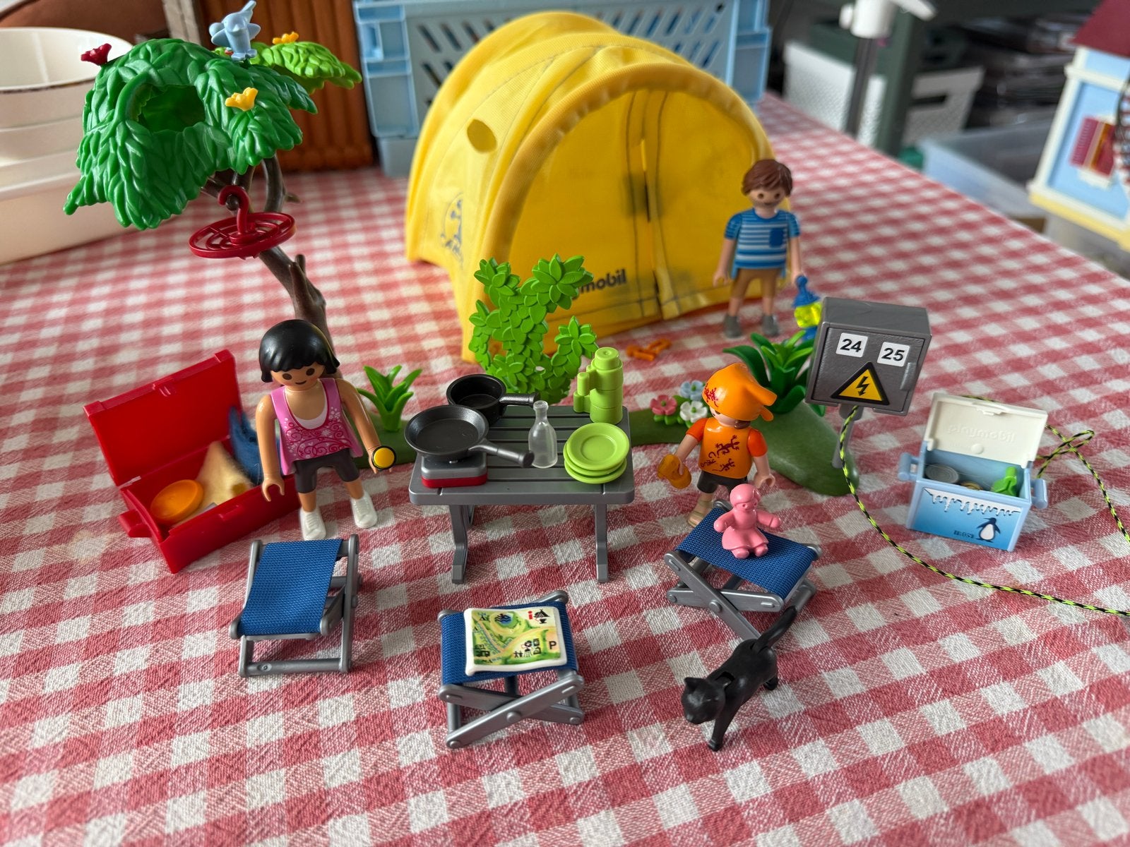 Playmobil camping set met tent, figuren en accessoires, Ophalen of Verzenden, Zo goed als nieuw, Jongen of Meisje