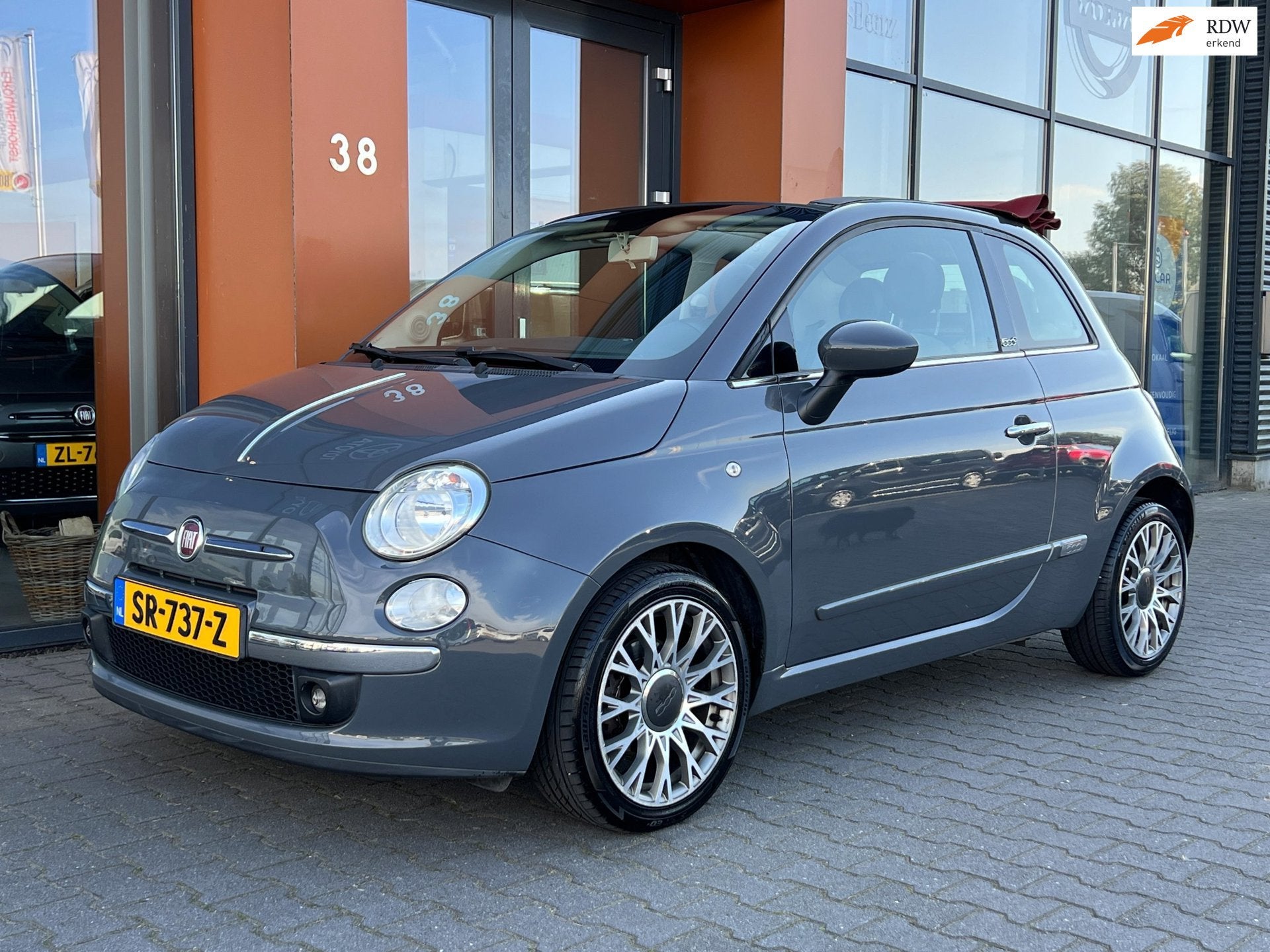Fiat 500 C 0.9 TwinAir cabrio|Carplay|Airco|Camera|APK 2027, Auto's, Euro 5, 86 pk, Gebruikt, 31 €/maand