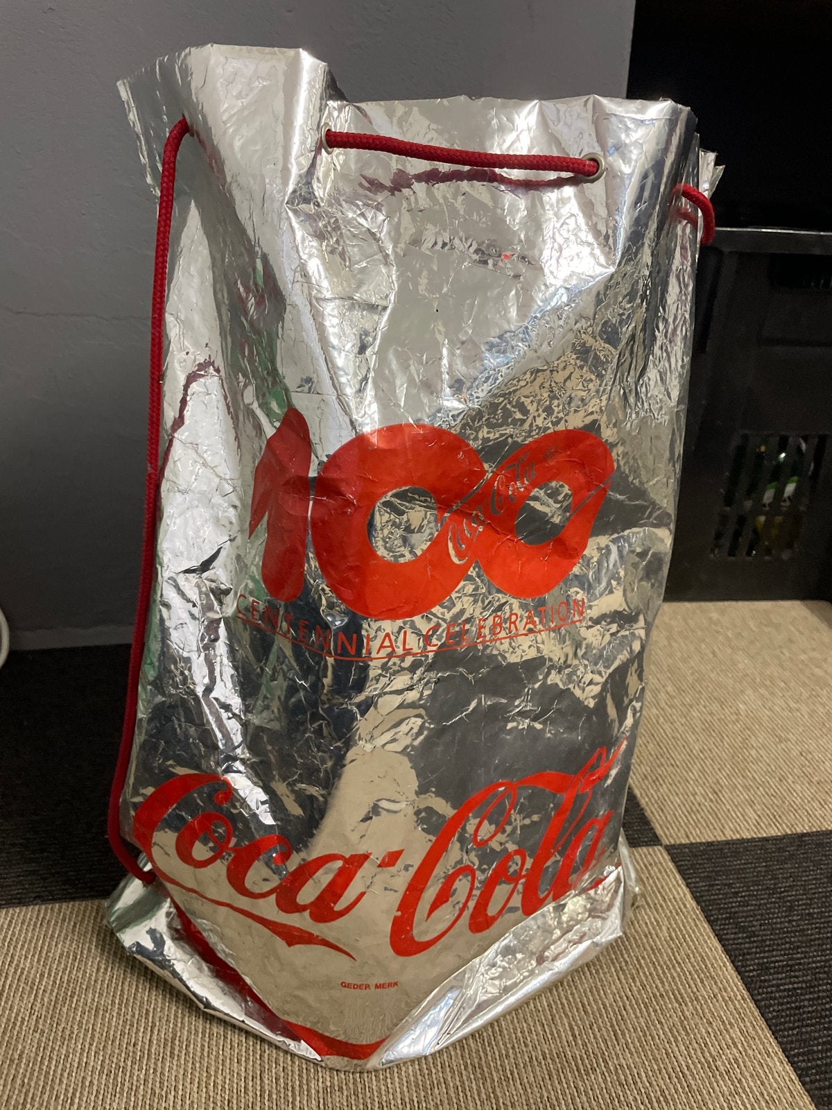 Coca-Cola 100 Jaar Jubileum Tas - Zilver/Rood, Ophalen of Verzenden, Gebruikt, Gebruiksvoorwerp