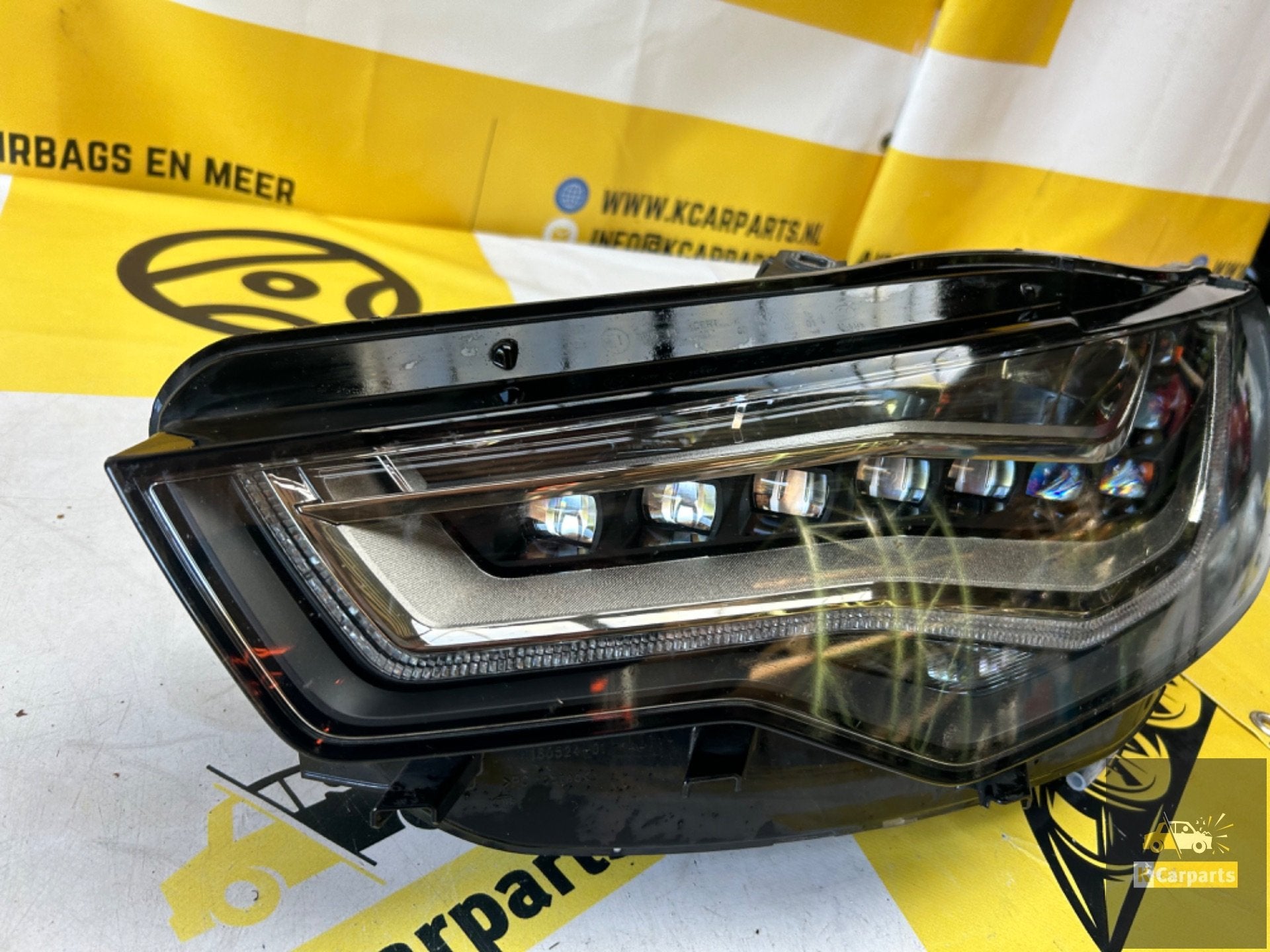Koplamp Audi A6 C7 4G RS6 VOLL LED MATRIX LINKS COMPLEET, Gebruikt, AUDI AG, Auto-Union-Strasse 1
85045  Ingolstadt, DE, Kundenbetreuung@audi.de