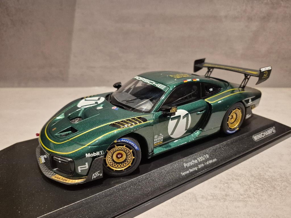 Minichamps Porsche 935 #71 Special Edition., Hobby en Vrije tijd, Modelauto's | 1:18, Ophalen of Verzenden, Nieuw, Auto, MiniChamps