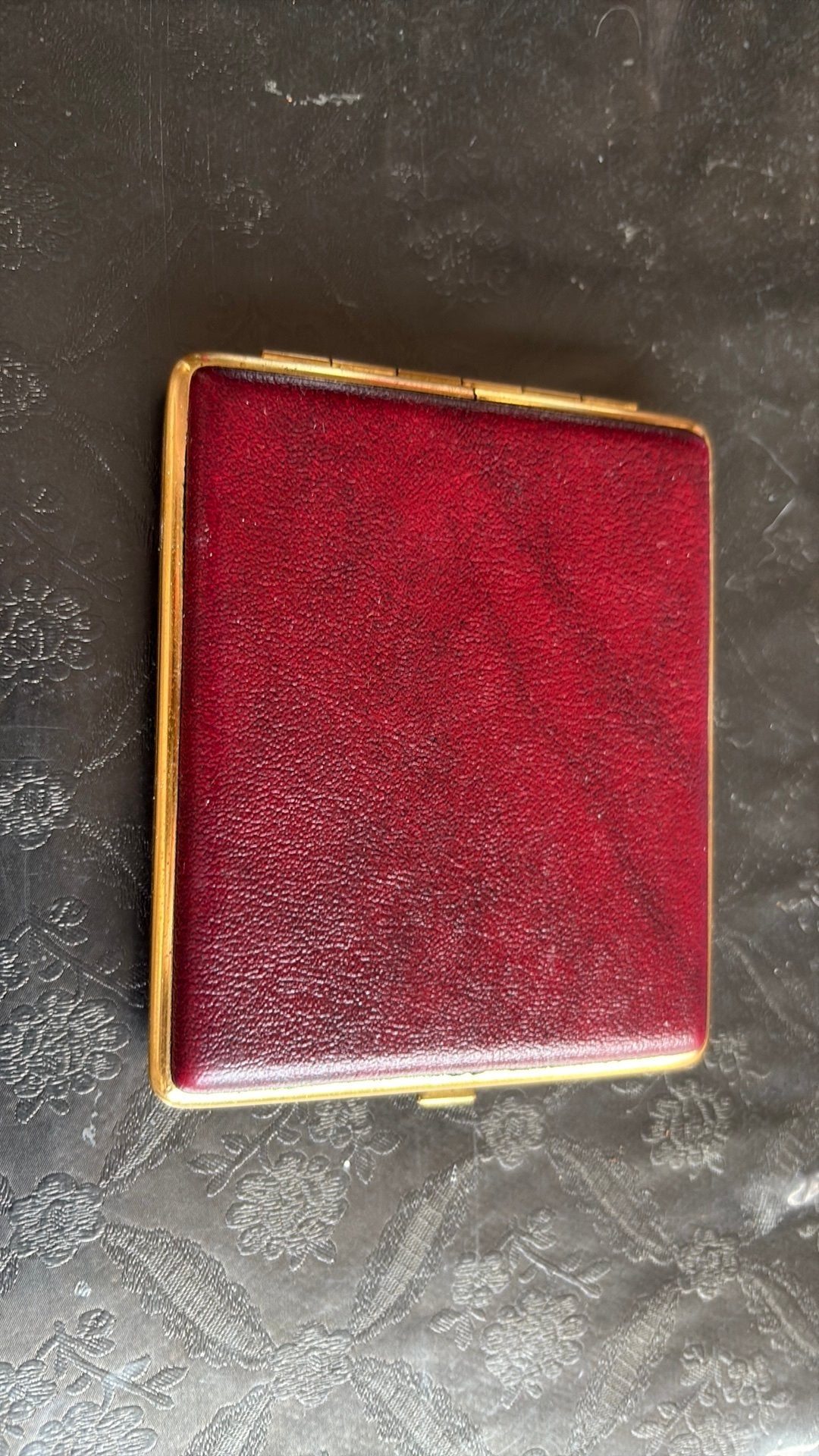 Vintage bordeauxrode sigarettenhouder, Ophalen of Verzenden, Gebruikt, Tabaksdoos of Verpakking