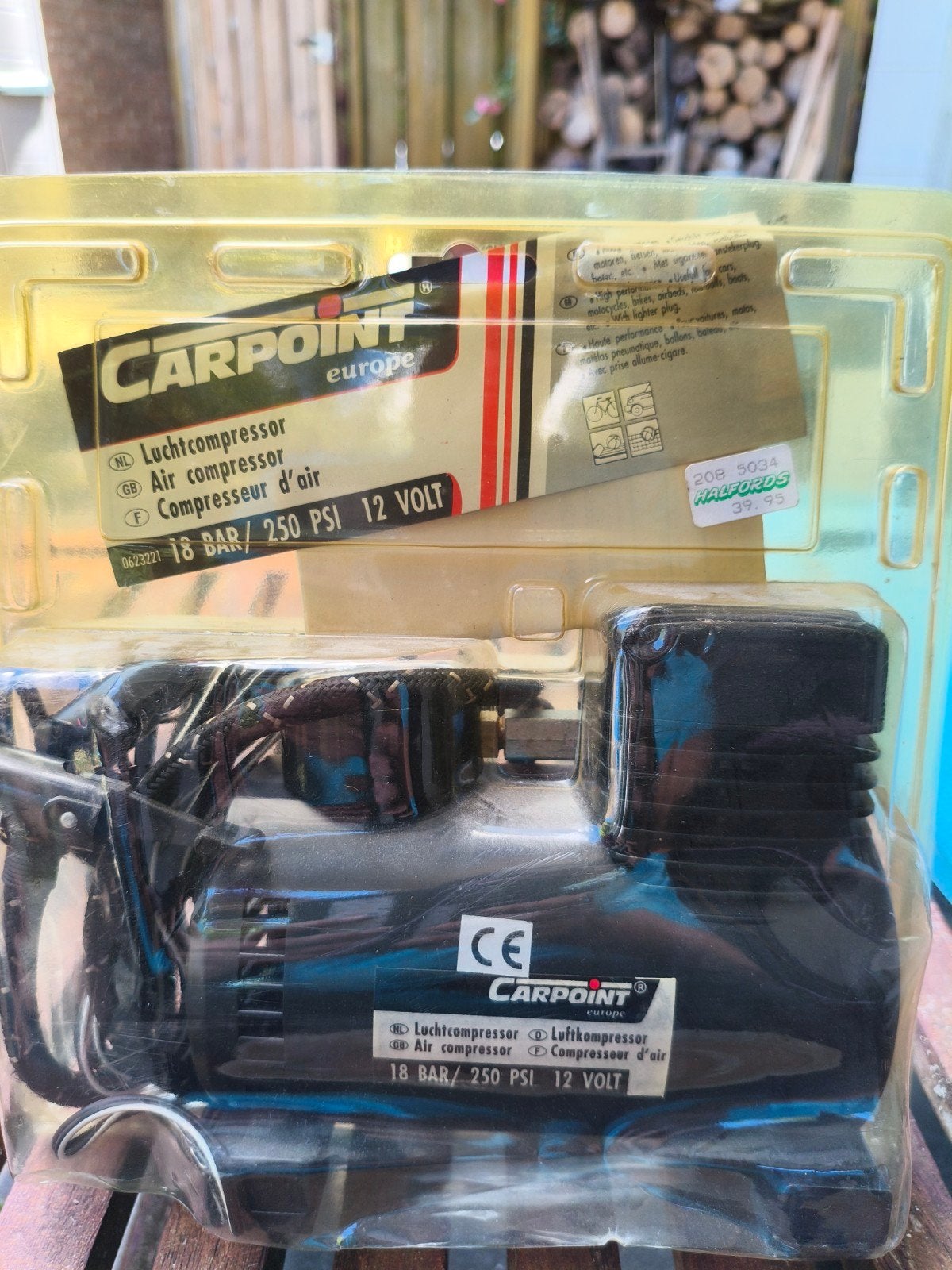 Compressor 18 bar 250 psi 12 volt, Ophalen
