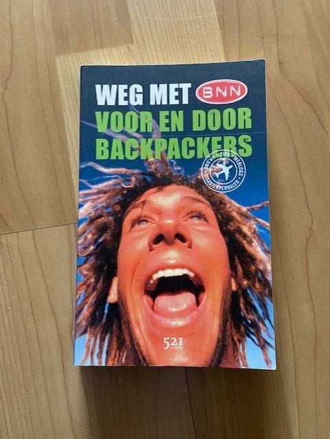 Weg met BNN- Voor en door backpackers, Europa, Ophalen of Verzenden, Reisgids of -boek, Gelezen