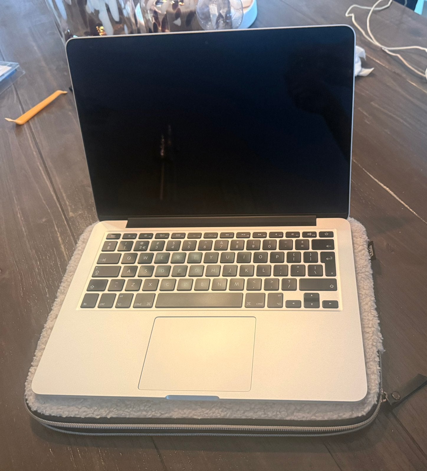 MacBook Pro 13 inch - Zo goed als nieuw, Computers en Software, Apple Macbooks, Qwerty, 13 inch, Zo goed als nieuw, Onbekend