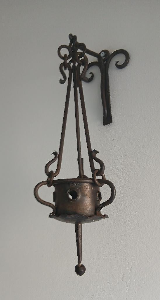 Oud antiek smeedijzeren godslampje, Antiek en Kunst, Antiek | Religie, Ophalen of Verzenden