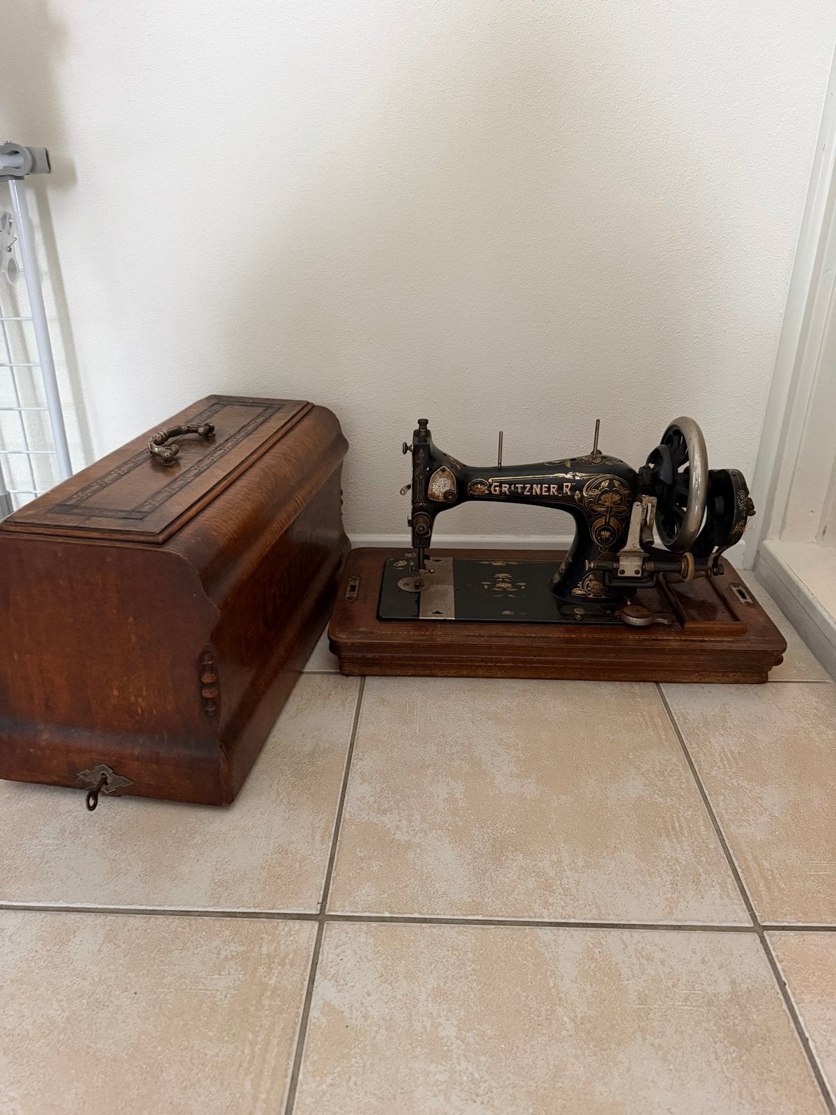 Antieke Gritzner naaimachine met houten kist, Antiek en Kunst, Ophalen