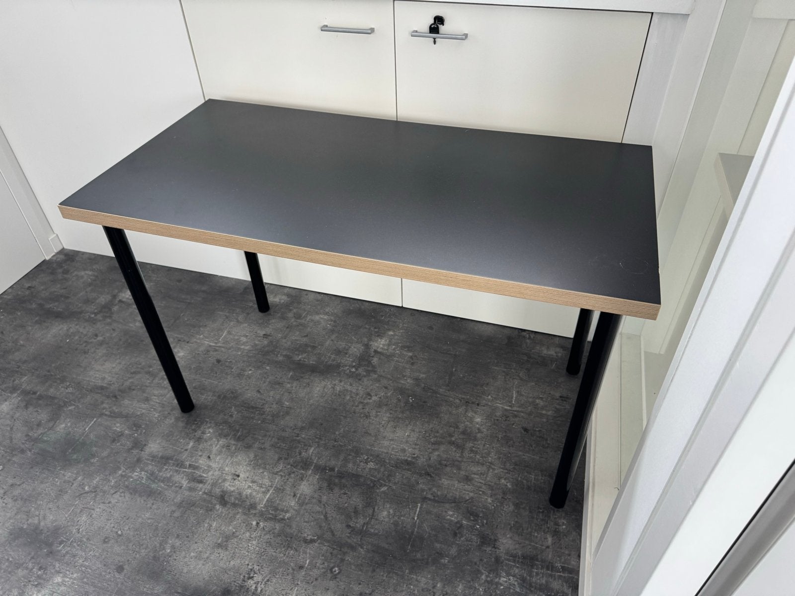 IKEA LINNMON Bureau - Zwart/Hout, Huis en Inrichting, Zwart, Gebruikt, 120 cm, Hout
