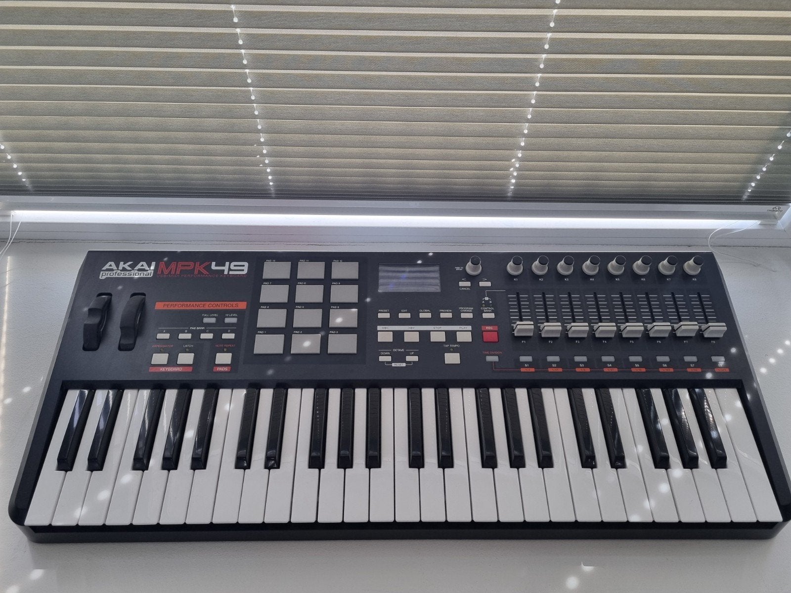 Akai Professional MPK49 USB/MIDI Keyboard Controller, Gebruikt, Midi-aansluiting, Ophalen, 49 toetsen
