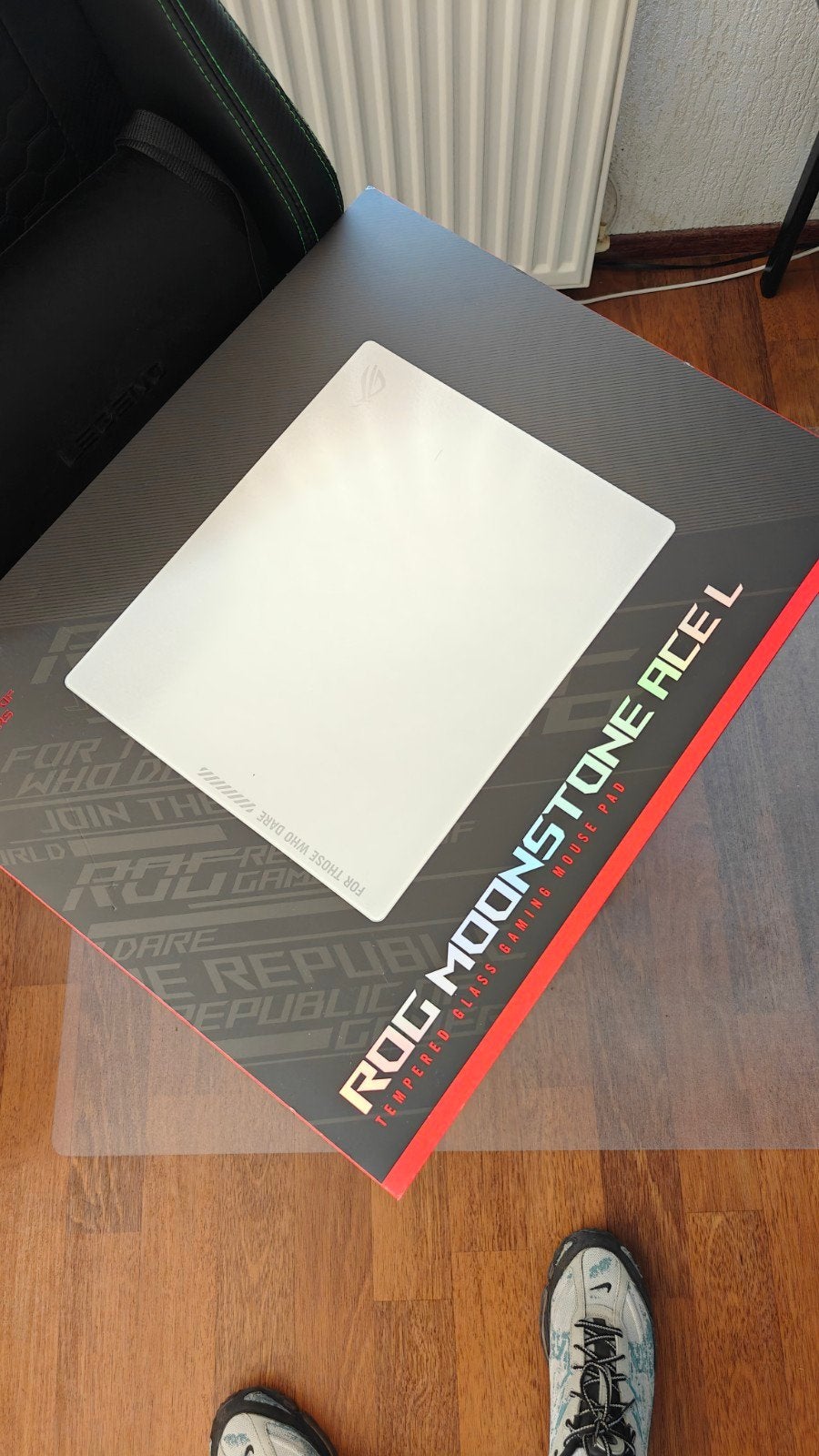 Asus ROG Moonstone Ace L Glazen Muismat - Zo goed als nieuw, Computers en Software, Muismatten, Ophalen of Verzenden, Zo goed als nieuw