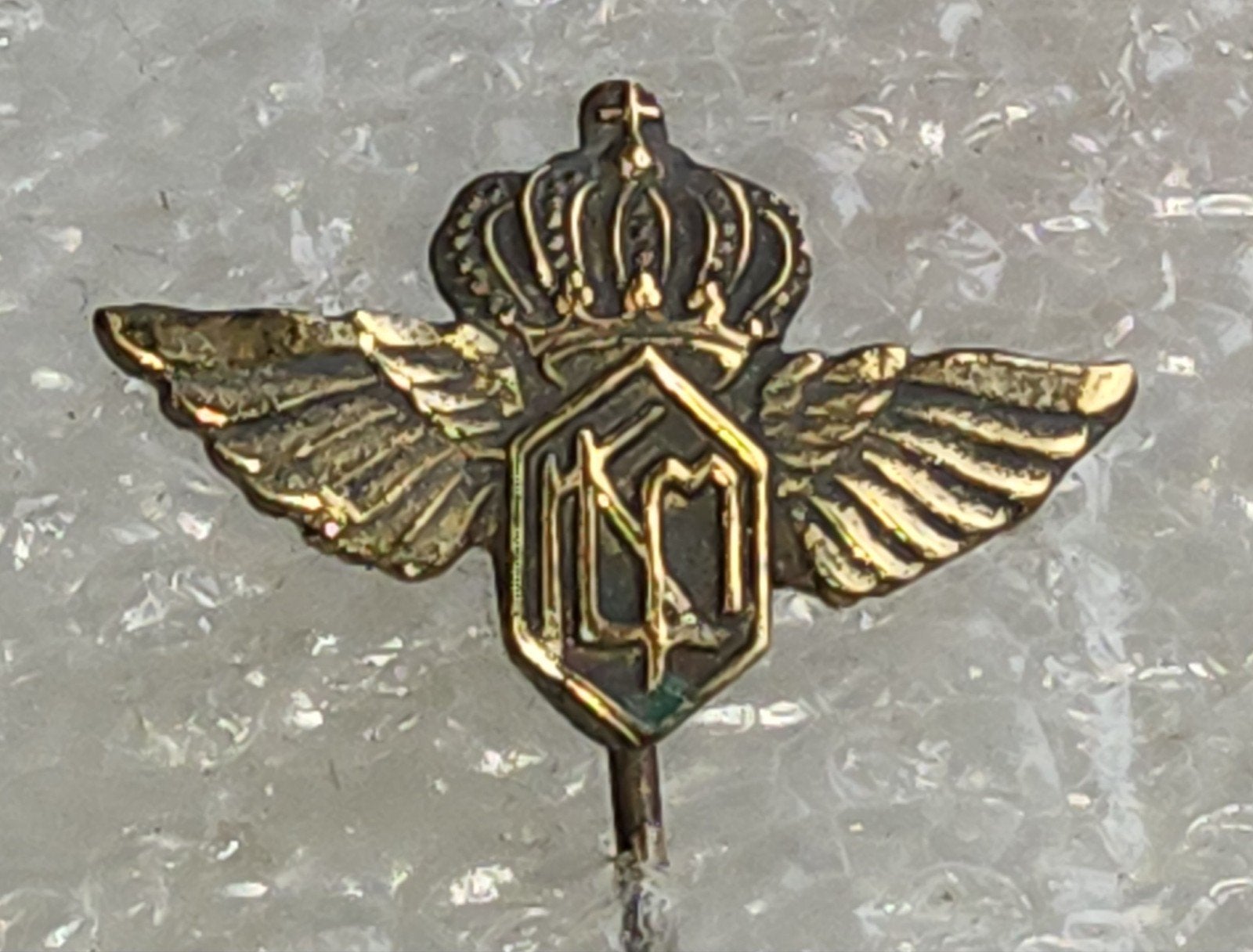 Vintage KLM Speldje - Vleugels met Kroon, Verzamelen, Ophalen of Verzenden, Gebruikt, Merk, Speldje of Pin