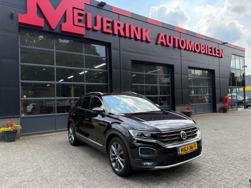 Volkswagen T-ROC 1.5 TSI SPORT BNSR BJ.2019 PANO TREKHAAK, Euro 6, 4 cilinders, 150 pk, Elektrische ramen