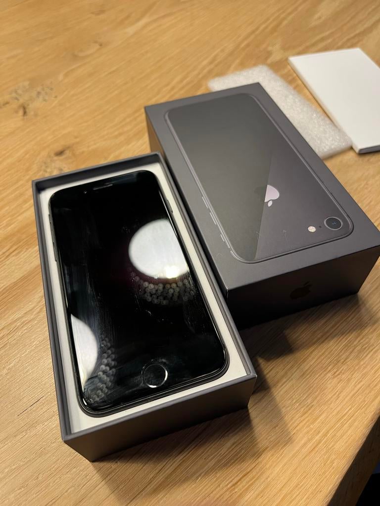 Apple iPhone 8, Telecommunicatie, Mobiele telefoons | Apple iPhone, Zo goed als nieuw, 64 GB, Zonder abonnement, Zonder simlock