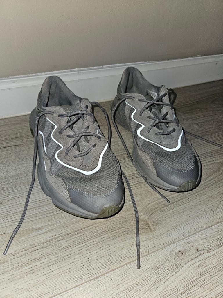 Adidas Ozweegos/ Maat 41 ⅓, Ophalen of Verzenden, Zwart