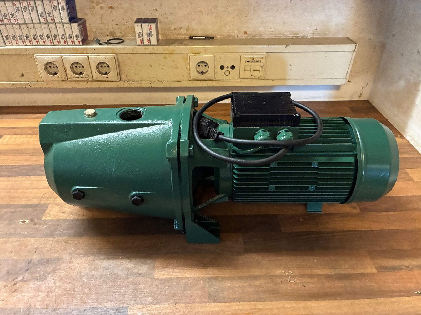 DAB JET 300m waterpomp 10.5 M3 230volt pomp, Ophalen, Zo goed als nieuw, Elektrisch, Beregeningspomp