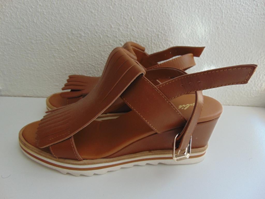 Nieuwe leren Zomer sandalen van Julie Dee maat 39, Kleding | Dames, Schoenen, Bruin, Nieuw, Julie Dee, Sandalen of Muiltjes