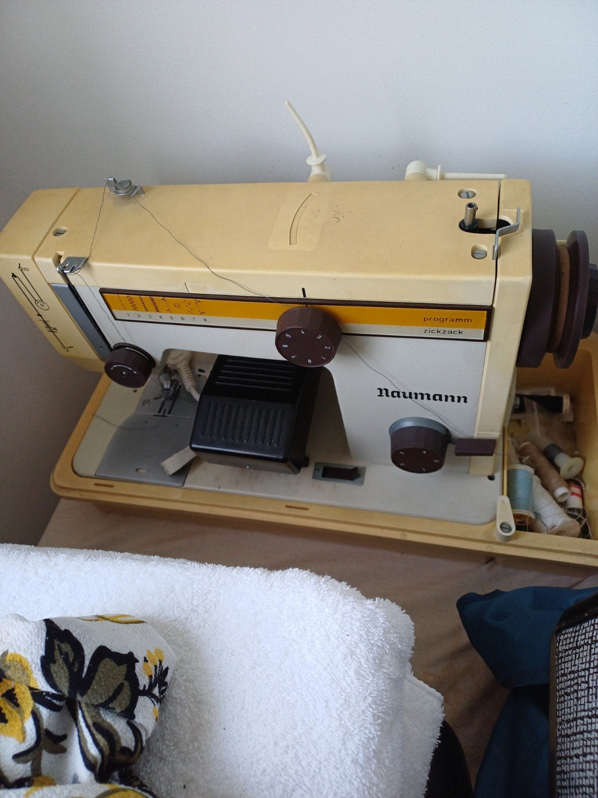 Naai machine te koop  tegen elk aannemelijk bod, Ophalen, Naaimachine, Overige merken