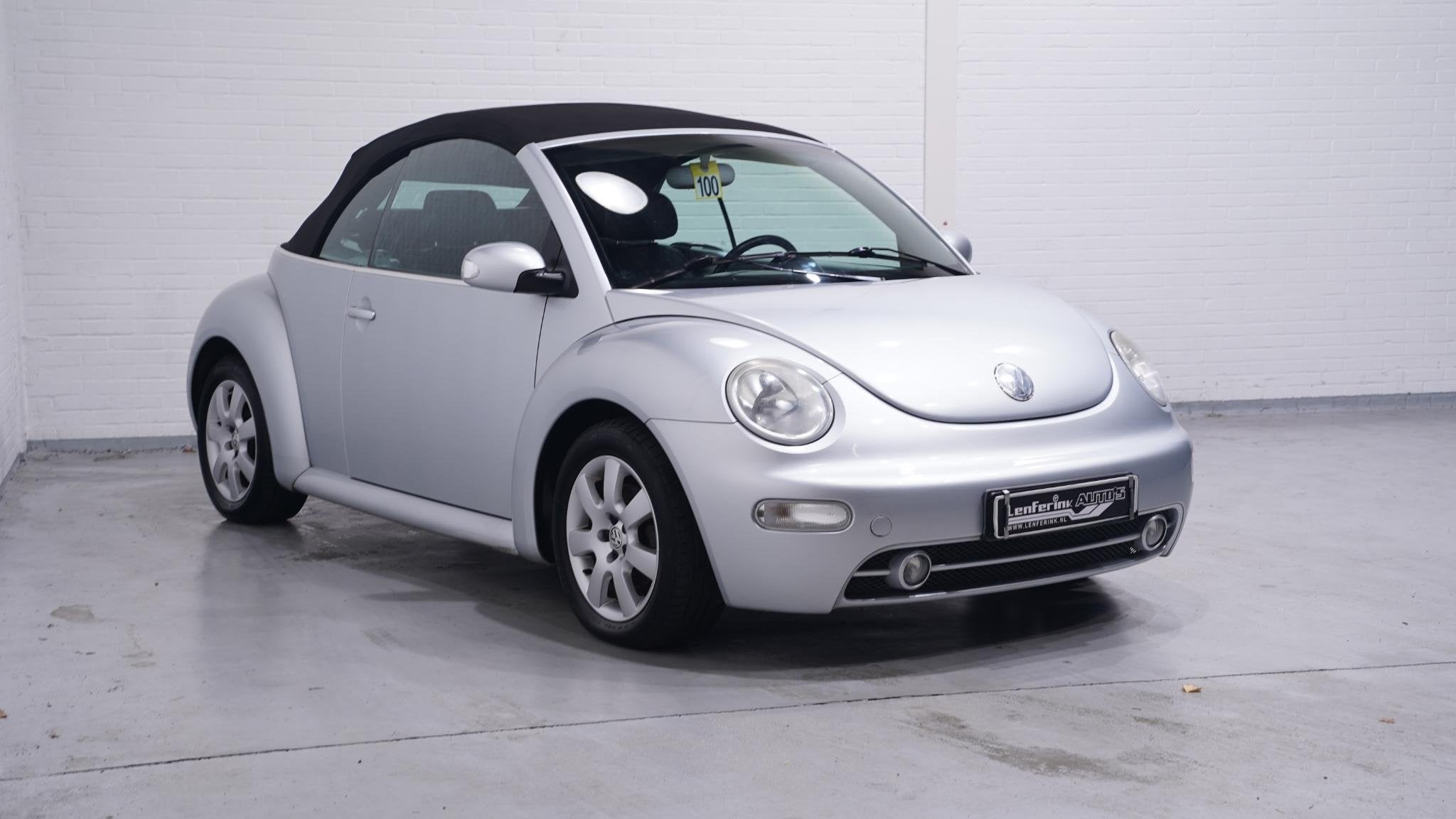 Volkswagen New Beetle Cabriolet 1.6 Cabriolet airco lederen, Stof, Gebruikt, 4 cilinders, Cabriolet