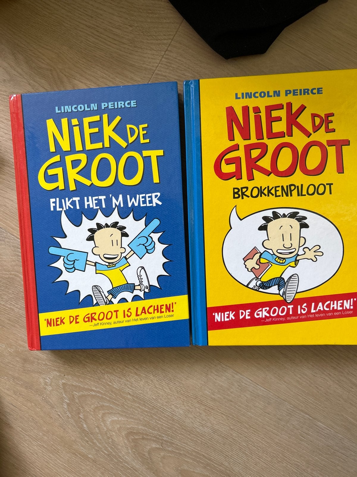 Niek de Groot boeken: Flikt het 'm weer & Brokkenpiloot, Ophalen of Verzenden, Zo goed als nieuw, Fictie