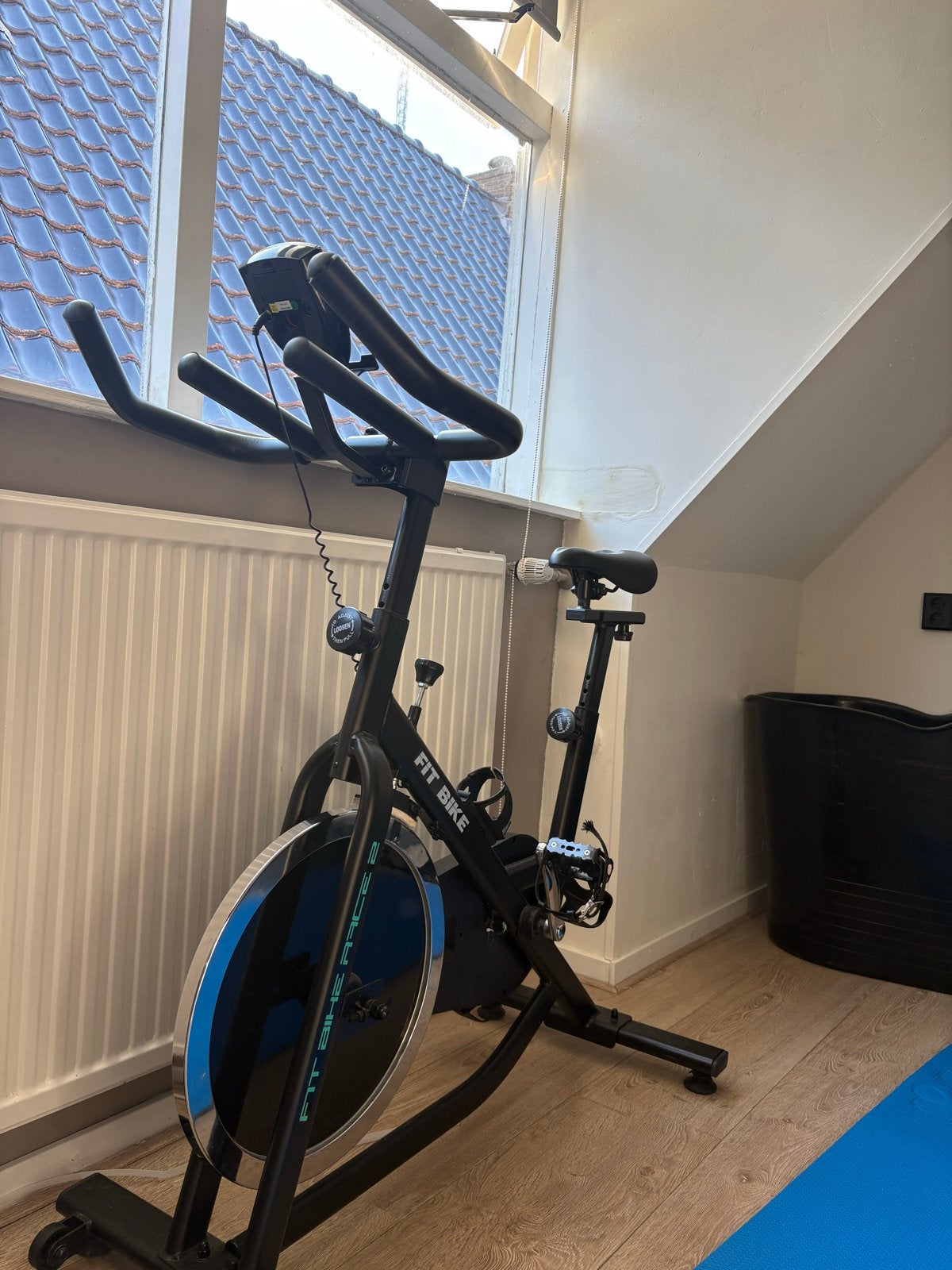 Fit Bike Race 2 Spinningfiets - Zo goed als nieuw, Sport en Fitness, Fitnessapparatuur, Ophalen, Spinningfiets, Zo goed als nieuw