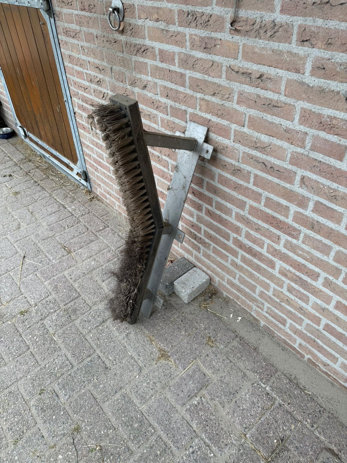 Veeborstels paard wand, Toebehoren