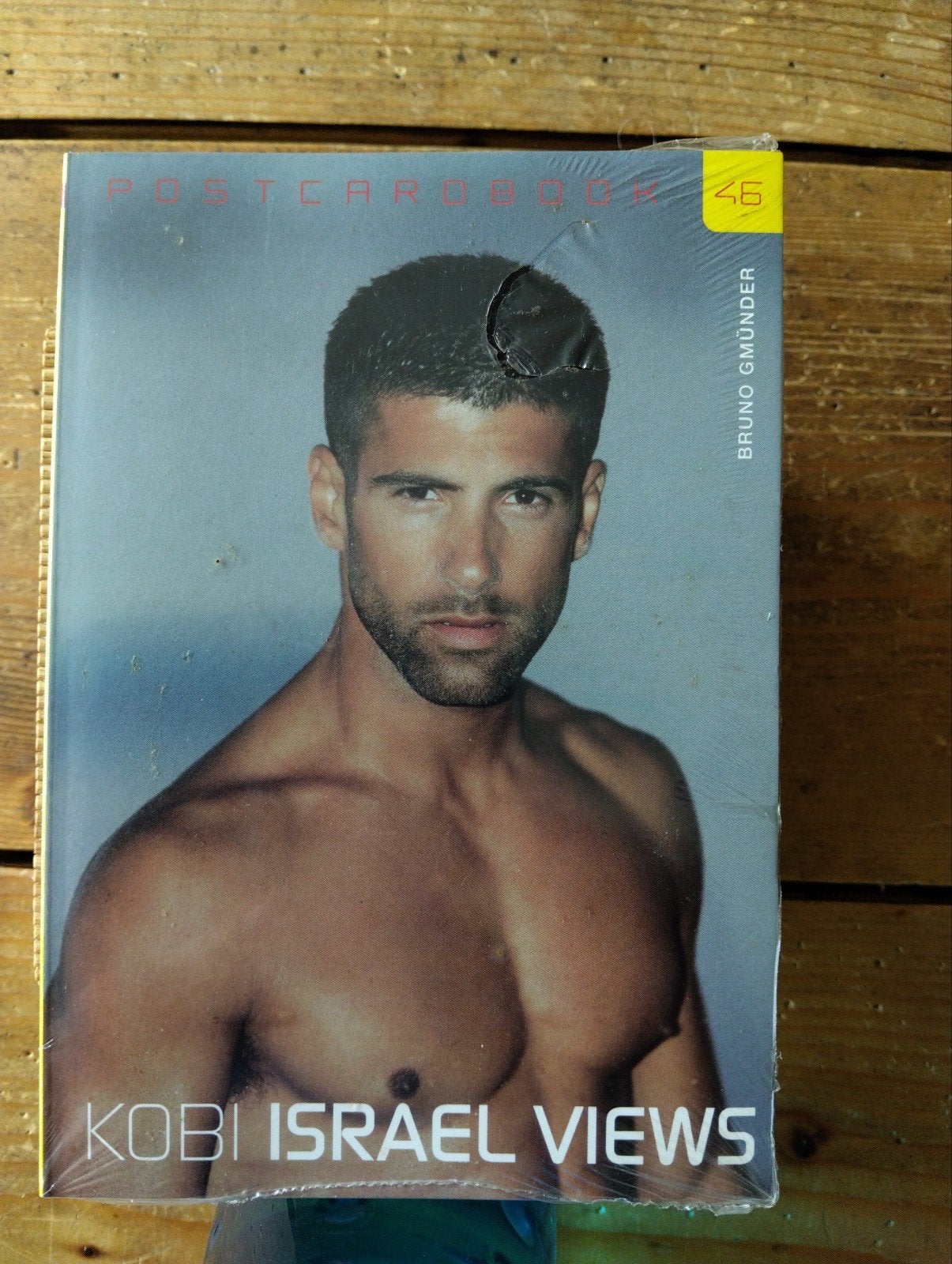 Gay. Kobi Israel Views Postcardbook 45 - Nieuw in seal, Ophalen of Verzenden, Nieuw, Kobi Israel, Europa overig