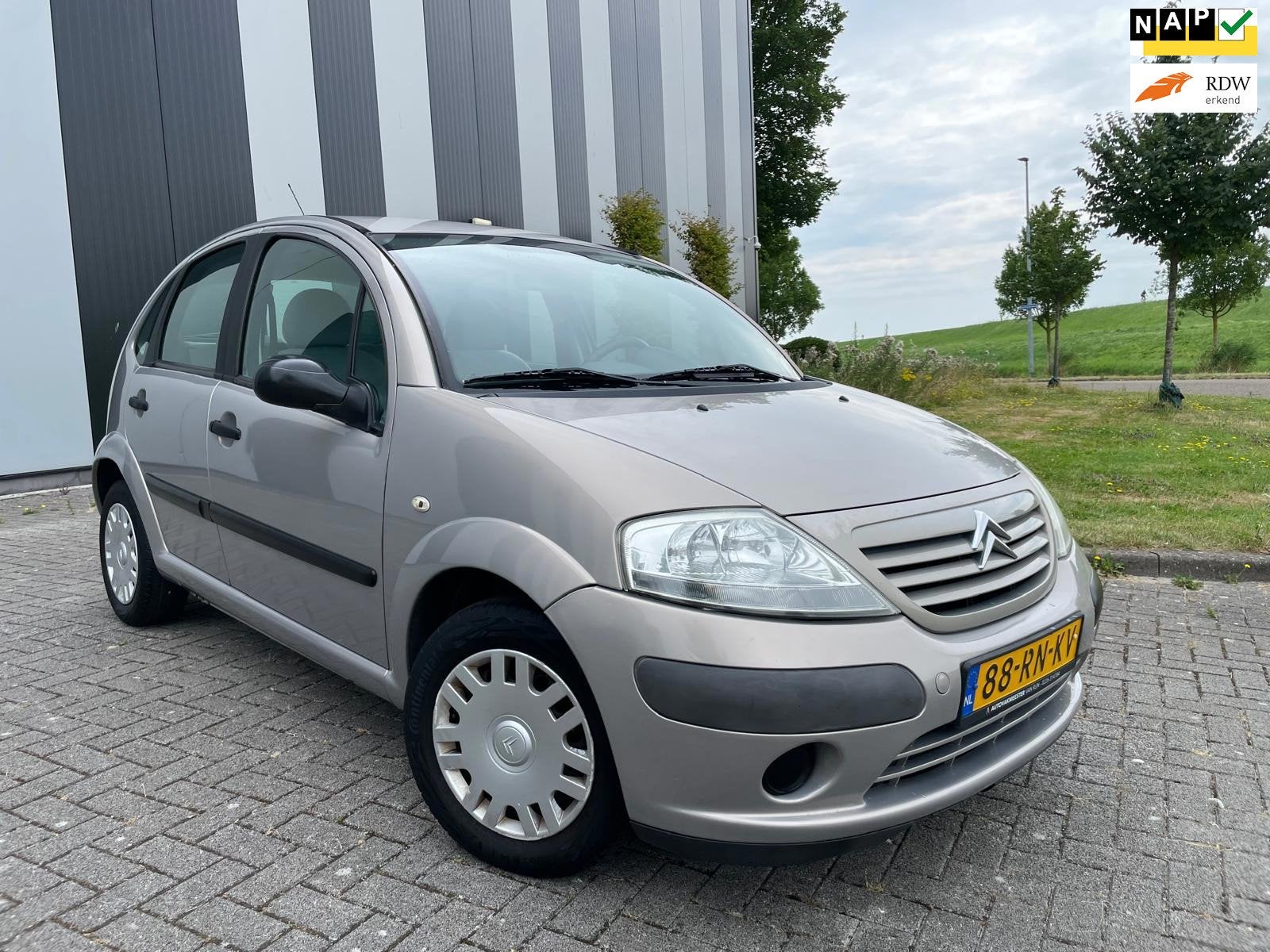 Citroen C3 1.1i Ligne Séduction Lage Km-Elekpakket-2 Sleute, Voorwielaandrijving, 4 cilinders, 60 pk, Beige
