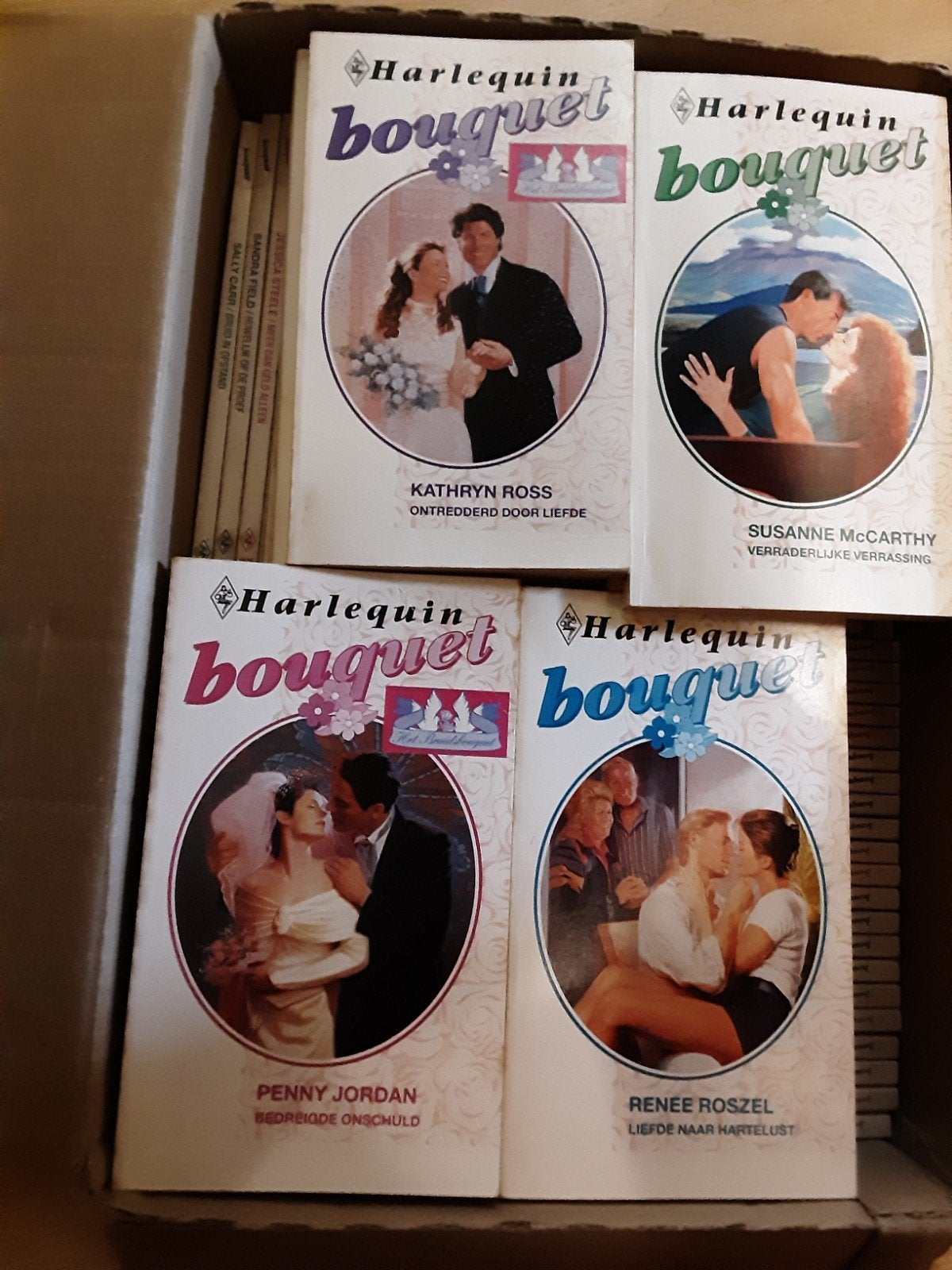 Bouquet reeks 75 boekjes  € 20,= ex.verz., Ophalen of Verzenden, Gelezen