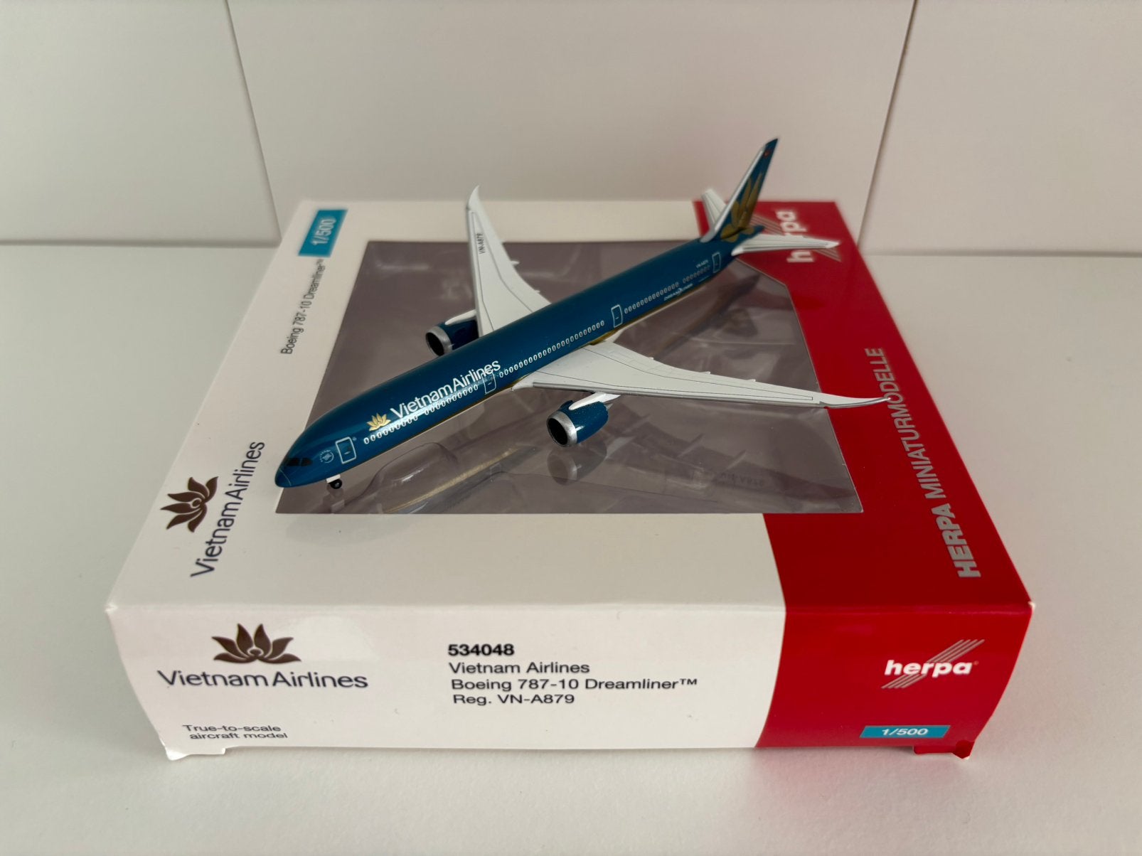 Herpa 534048 Vietnam Airlines Boeing 787-10 Dreamliner 1:500, Ophalen of Verzenden, Zo goed als nieuw, Schaalmodel