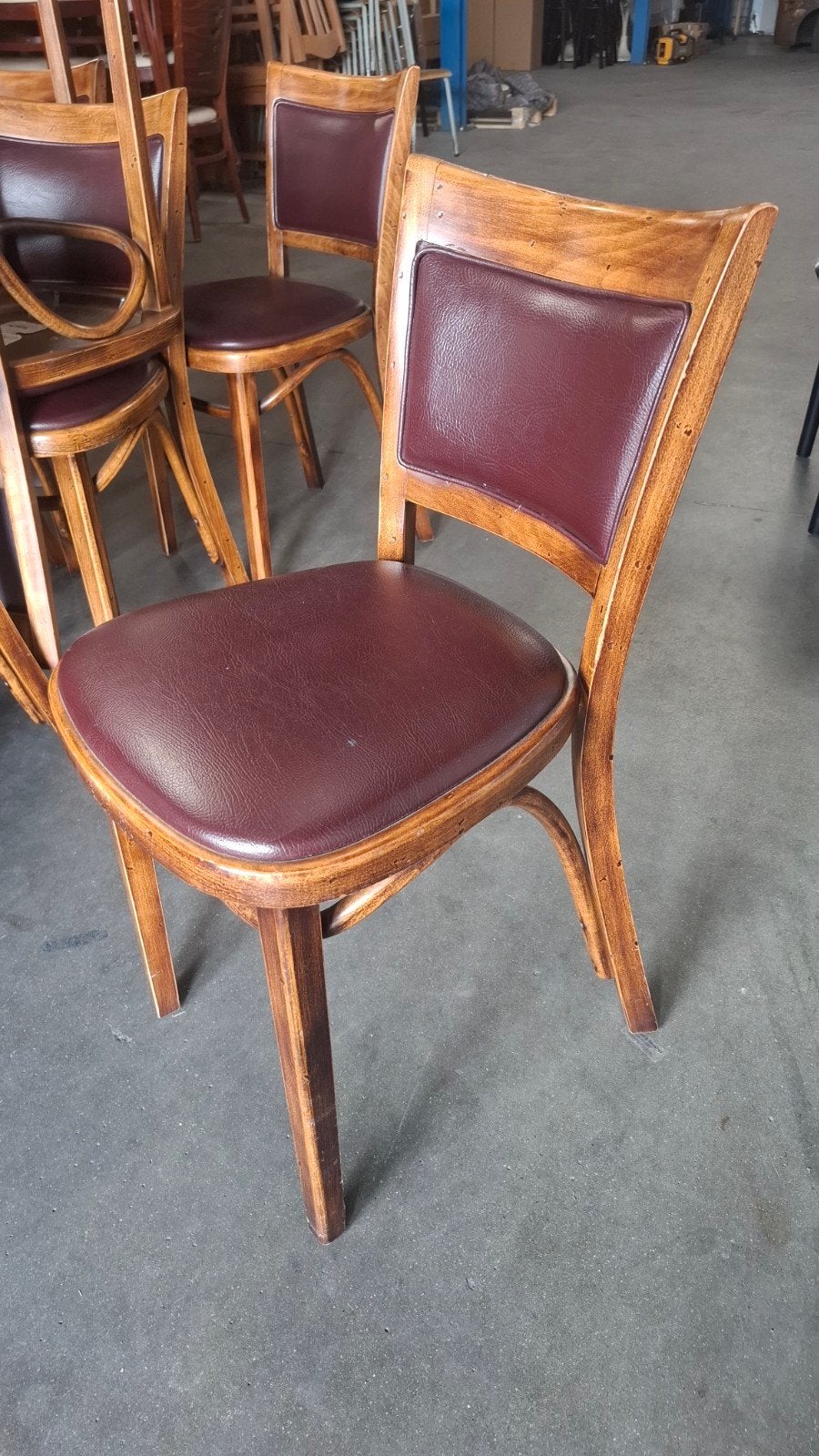 32 thonet HUTTEN cafe bistro antiek finish horeca stoelen, Bruin, Nieuw, Ophalen of Verzenden, Vijf, Zes of meer stoelen